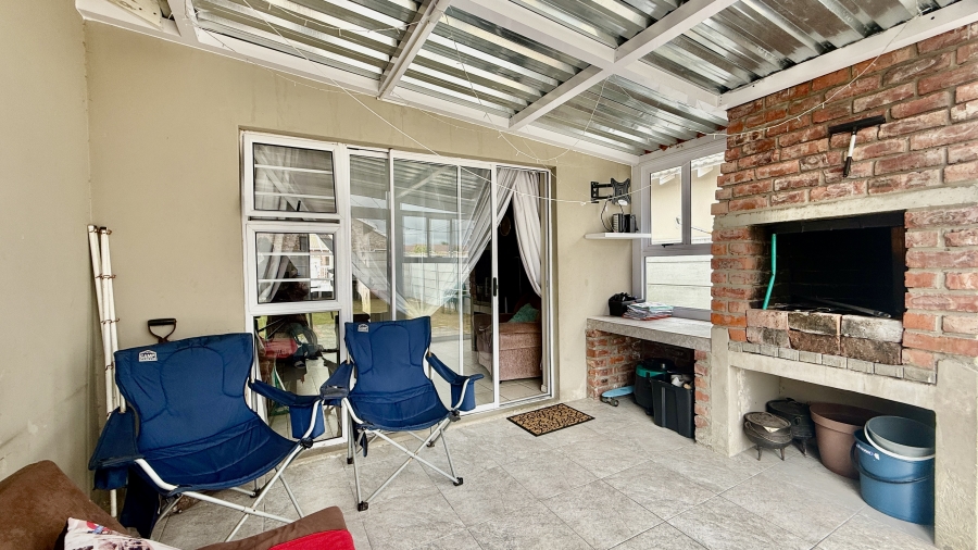 3 Bedroom Property for Sale in Parsonsvlei Eastern Cape